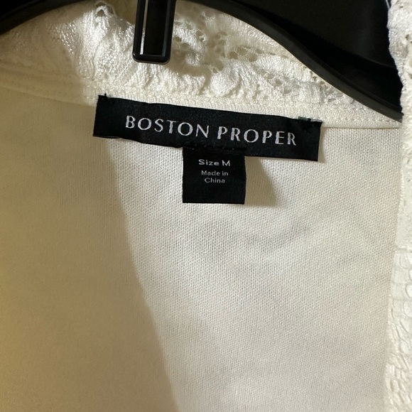 Lace asymmetric tunic never worn size medium - Picture 6 of 7